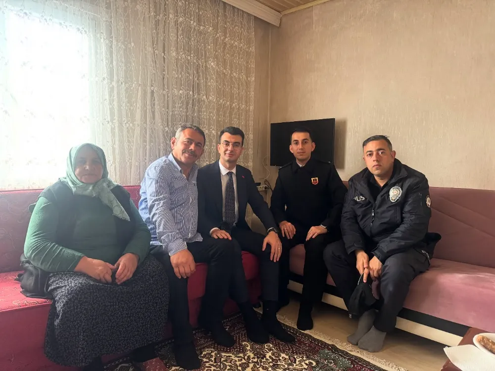 DİNCEL, Ramazan Bayramı münasebetiyle Şehit Yaşar Kemal SANDIKÇI ve Şehit Fikret Metin ÖZTÜRK’ün Değerli Ailelerini Ziyaret Etti