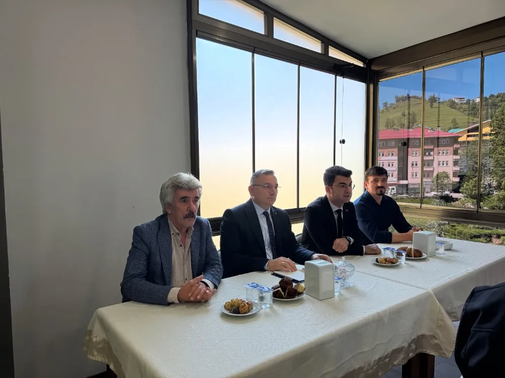 Kalkandere Kaymakamı Sayın Alpay DİNCEL ve Belediye Başkanı Sayın Mehmet YILMAZ’ın İlçemiz Esnaflarıyla Bir Araya Geldi