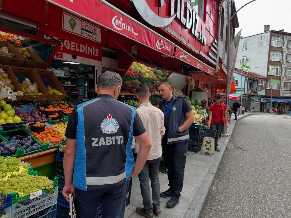 YILMAZ;  KALDIRIMLAR YAYALARINDIR