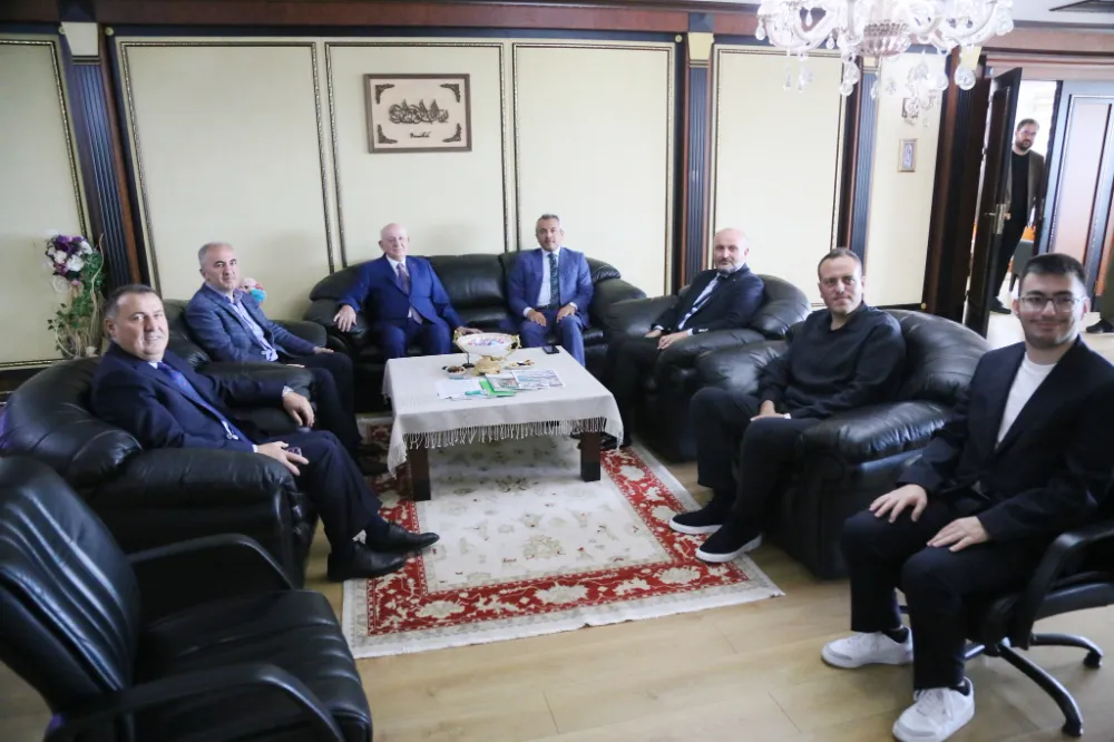 TBMM ESKİ BAŞKANI KAHRAMAN’DAN BAŞKAN METİN’E ZİYARET