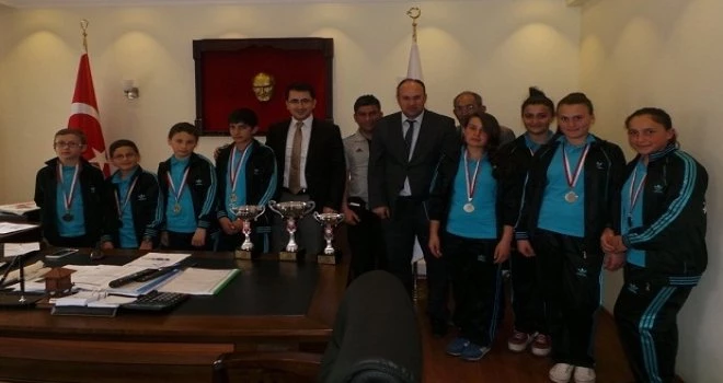 Kalkandere Çayırlı Okulu  Kaymakam Ziyareti